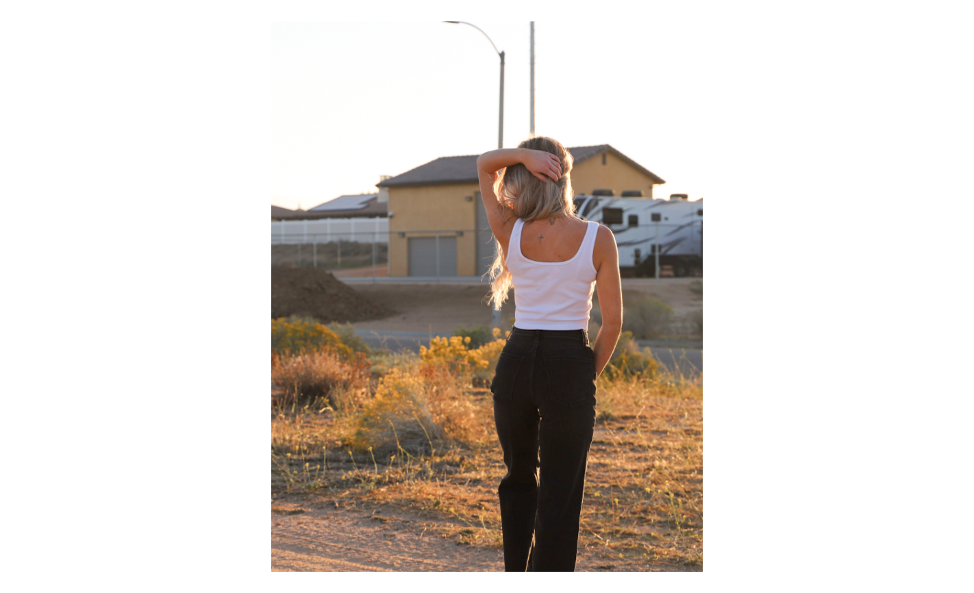 Basic White Girl-Cropped tank